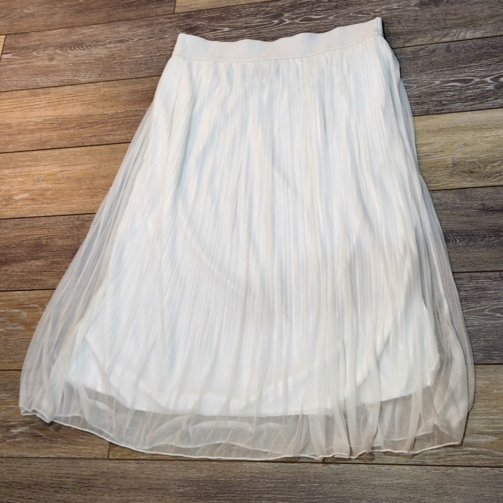 Andi+James white tulle midi skirt - Picture 1 of 6